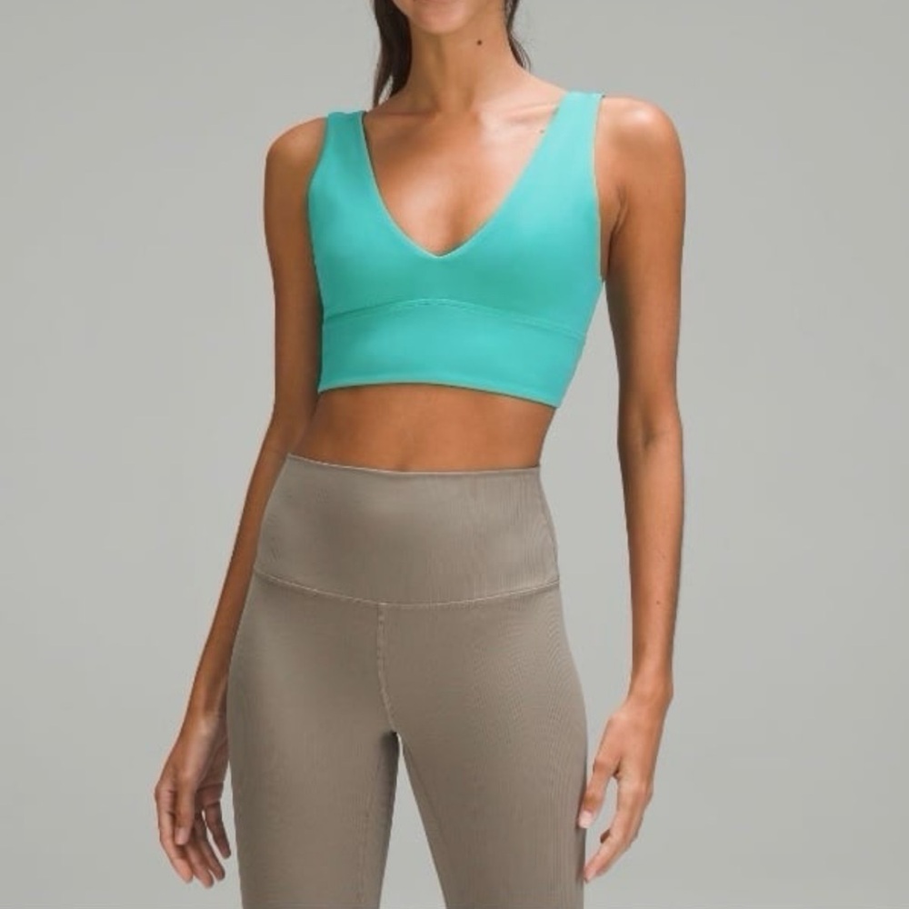 lululemon Align™ V-Neck Bra *Light
Support, A/B Cup